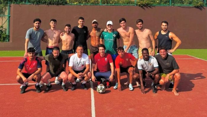 Arda Kızıldağ, Galatasaray'lı futbolcularla buluştu